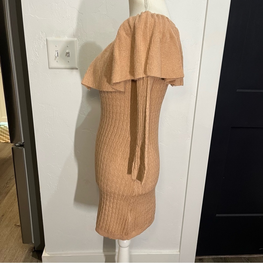 Olivaceous Tan Stretch Cable Knit Long Sleeve Sweater Mini Dress Small - Picture 2 of 9